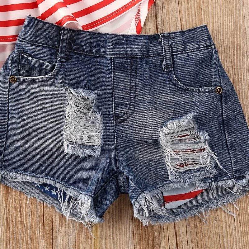 2pcs Patriotic Girls Outfit - 4th of July Asymmetrical Halter Dress with National Flag Motif & Trendy Ripped Denim Shorts - Kids