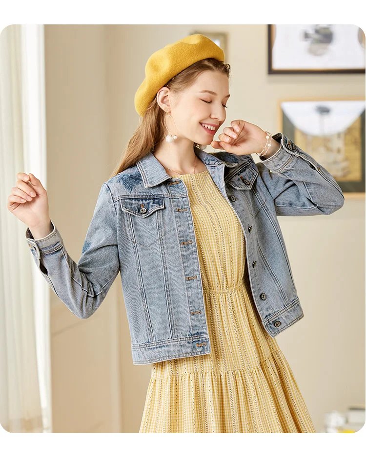 I BELIEVE YOU Light Blue Denim Coat For Women Retro Wash Casual Art Embroidery 2023 Autumn Short New Basics Jacket CWN203164A