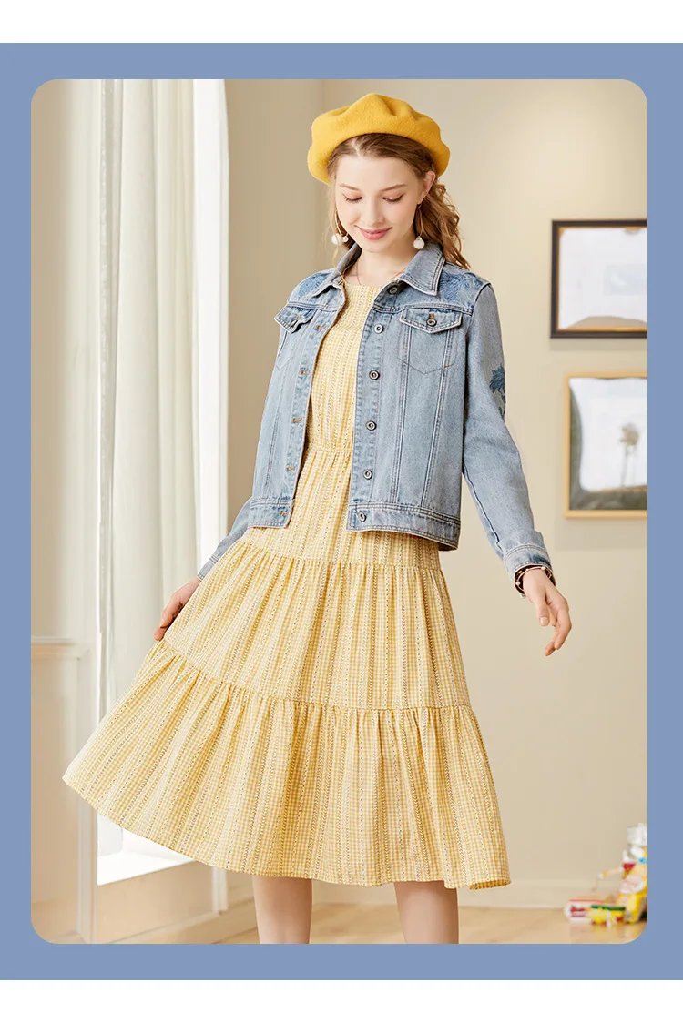 I BELIEVE YOU Light Blue Denim Coat For Women Retro Wash Casual Art Embroidery 2023 Autumn Short New Basics Jacket CWN203164A