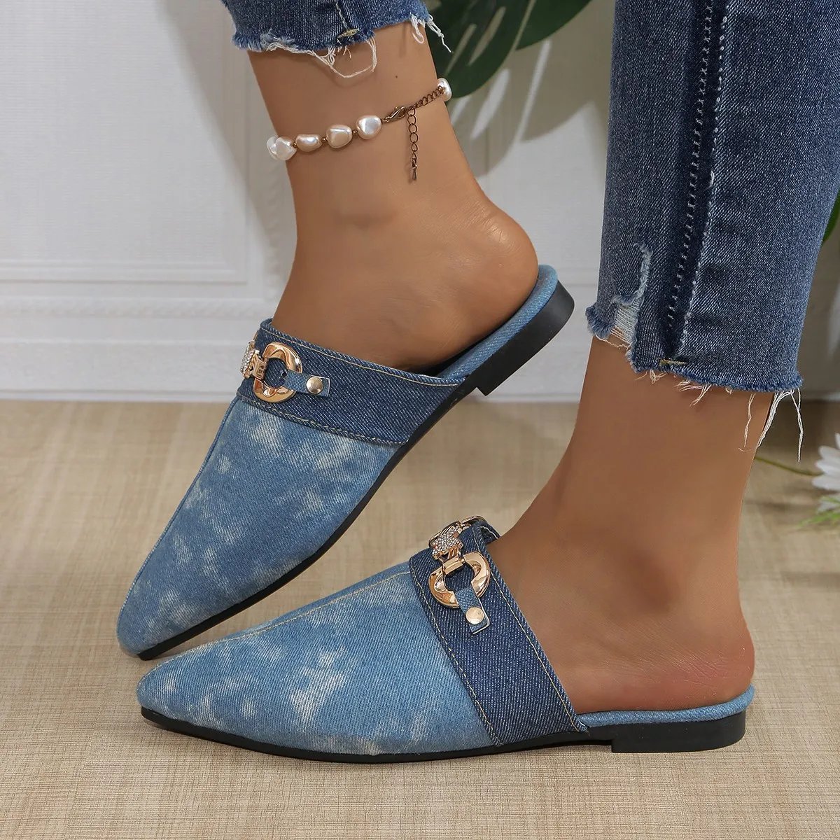 Denim Blue Chain Crystal Mules Women Slippers Cowboy Pointed Toe Women Shoes Autumn New Large Size 43 Slides Chaussure Femme