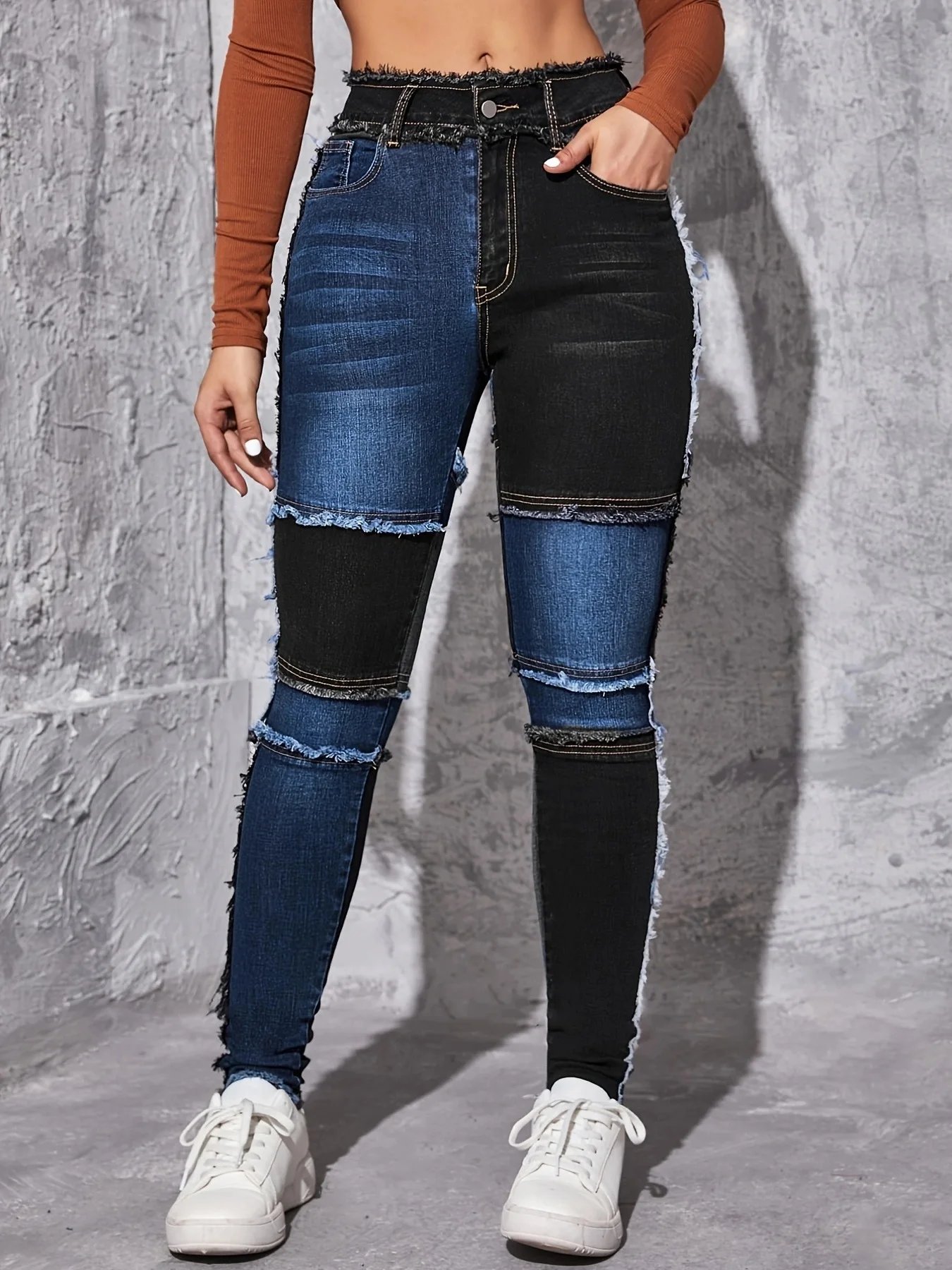 2024 New Women's Blue and Black Contrast Tight Jeans